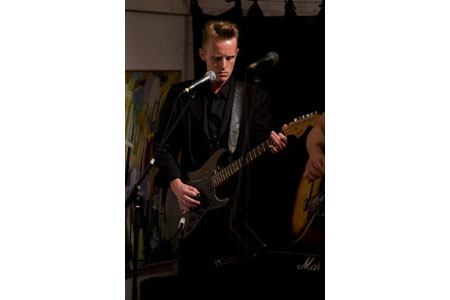Koncert med Salem inde i Masned&oslash; Fort