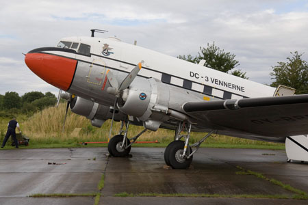 DC-3�en p&aring; standpladsen i V&aelig;rl&oslash;se