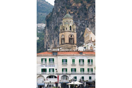 Kirket&aring;rn i Amalfi