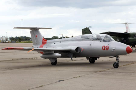 Aero L-29 Delfin, OY-LSD