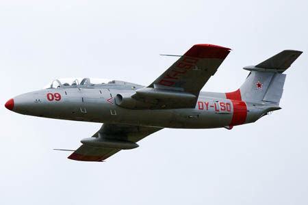 Aero L-29 Delfin, OY-LSD