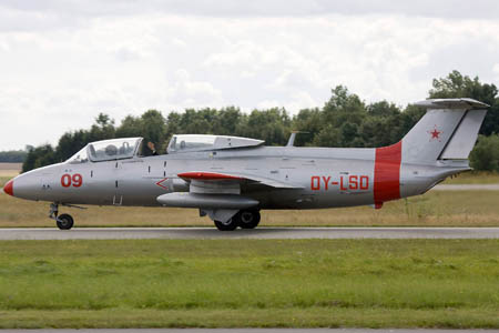 Aero L-29 Delfin, OY-LSD