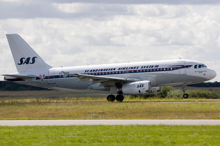 Scandinavian Airlines System, SAS, Airbus A319, OY-KBO