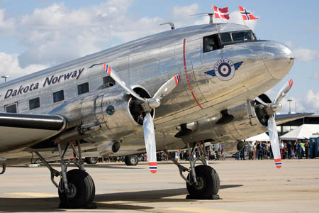 Den norske DC-3, Dakota Norway, LN-WND