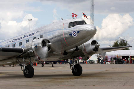 Den norske DC-3, Dakota Norway, LN-WND