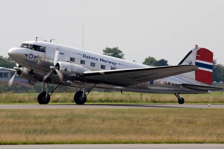 Den norske DC-3, Dakota Norway, LN-WND
