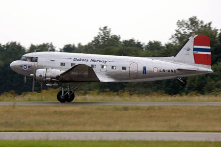 Den norske DC-3, Dakota Norway, LN-WND