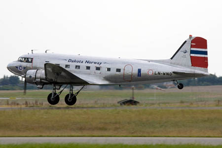 Den norske DC-3, Dakota Norway, LN-WND