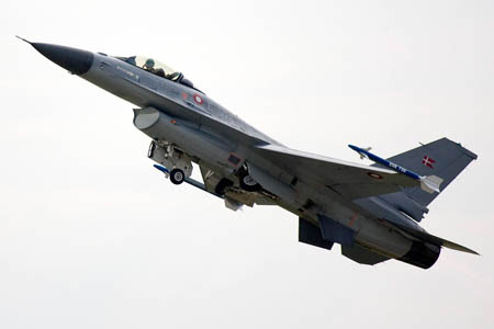 F-16 Fighting Falcon, E-598