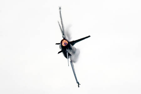 F-16 Fighting Falcon, E-598