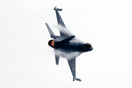 F-16 Fighting Falcon, E-598