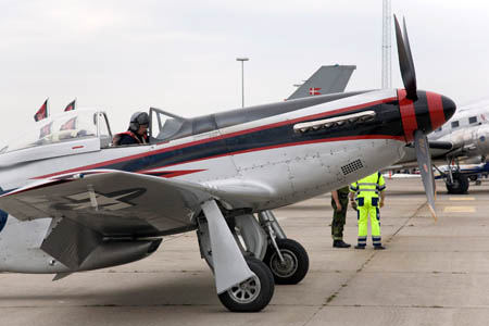 North American P-51D Mustang, NL405HC