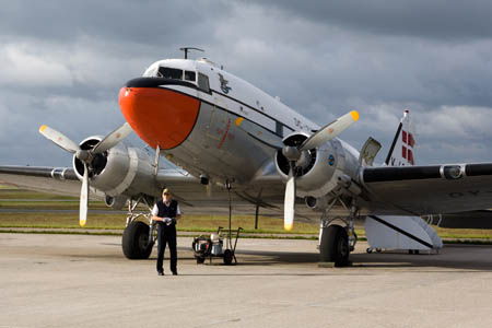 DC-3�en klarg&oslash;res i Roskilde